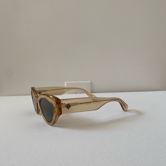 Wonderland Bombay Beach Acetate Sunglasses - Picture 4 of 6